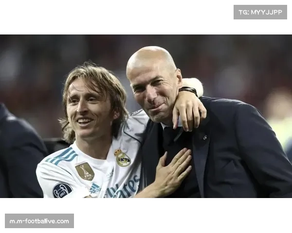 皇马宣布中场双核共存计划正式实施 皇马宣布中场双核共存计划正式实施